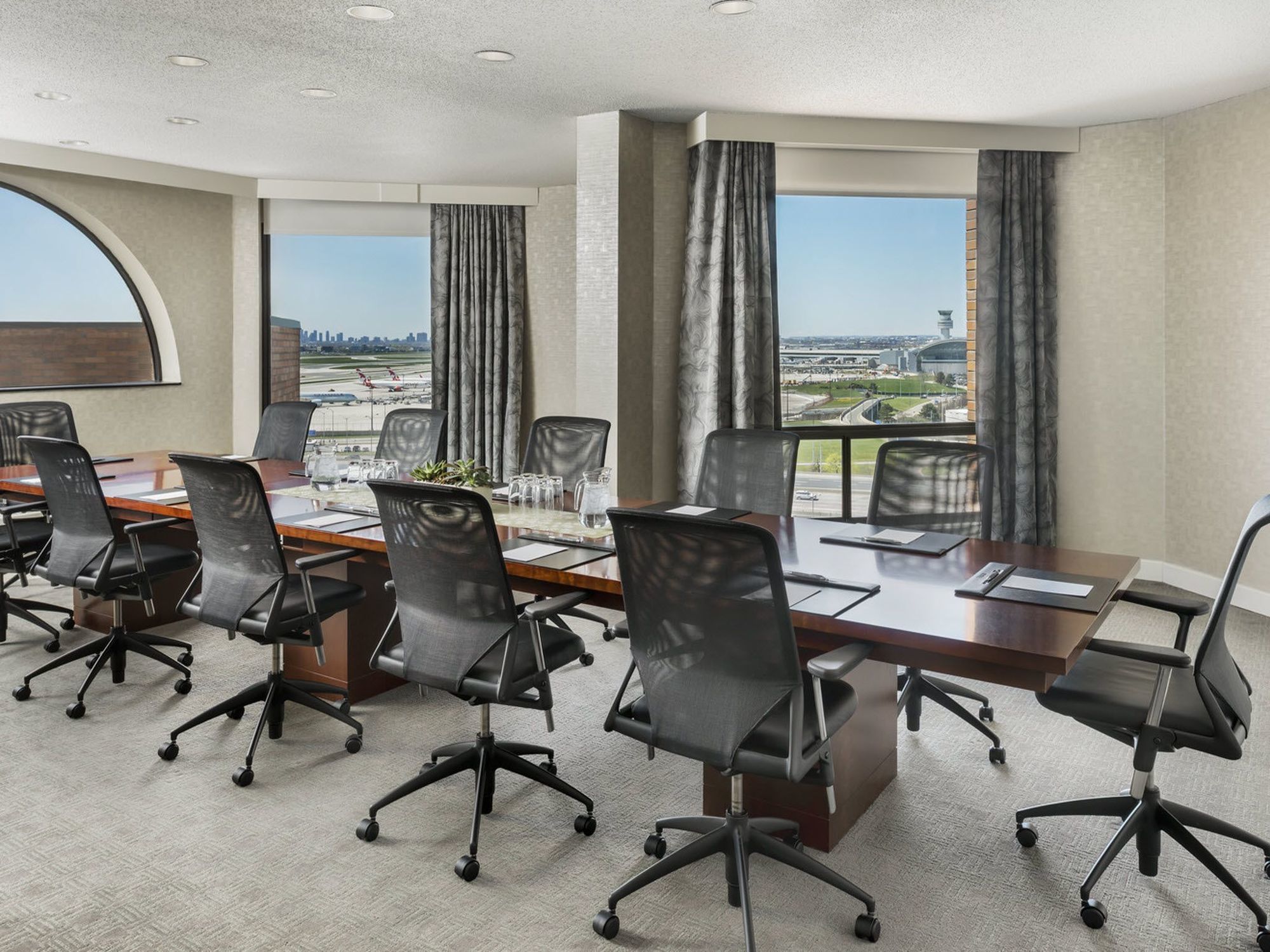 The Westin Toronto Airport Hotel Room photo