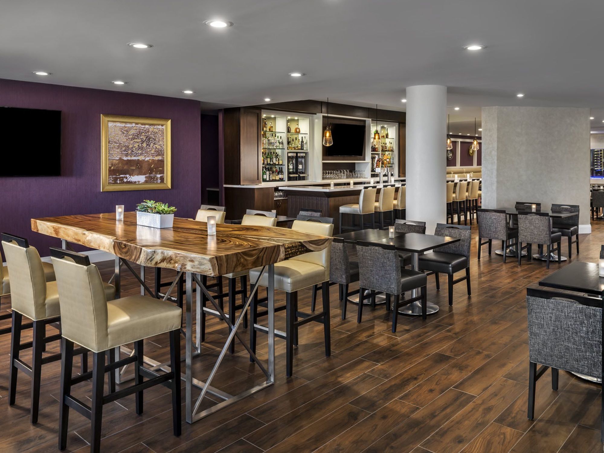 The Westin Toronto Airport Hotel Restaurant photo